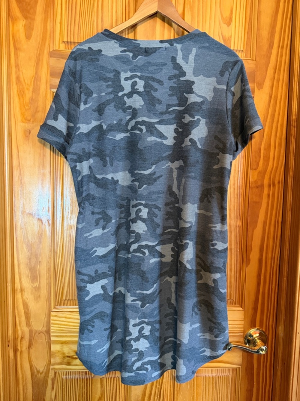 Cherish Women's Midi Tee Dress in Gray Camo - Picture 6 of 8